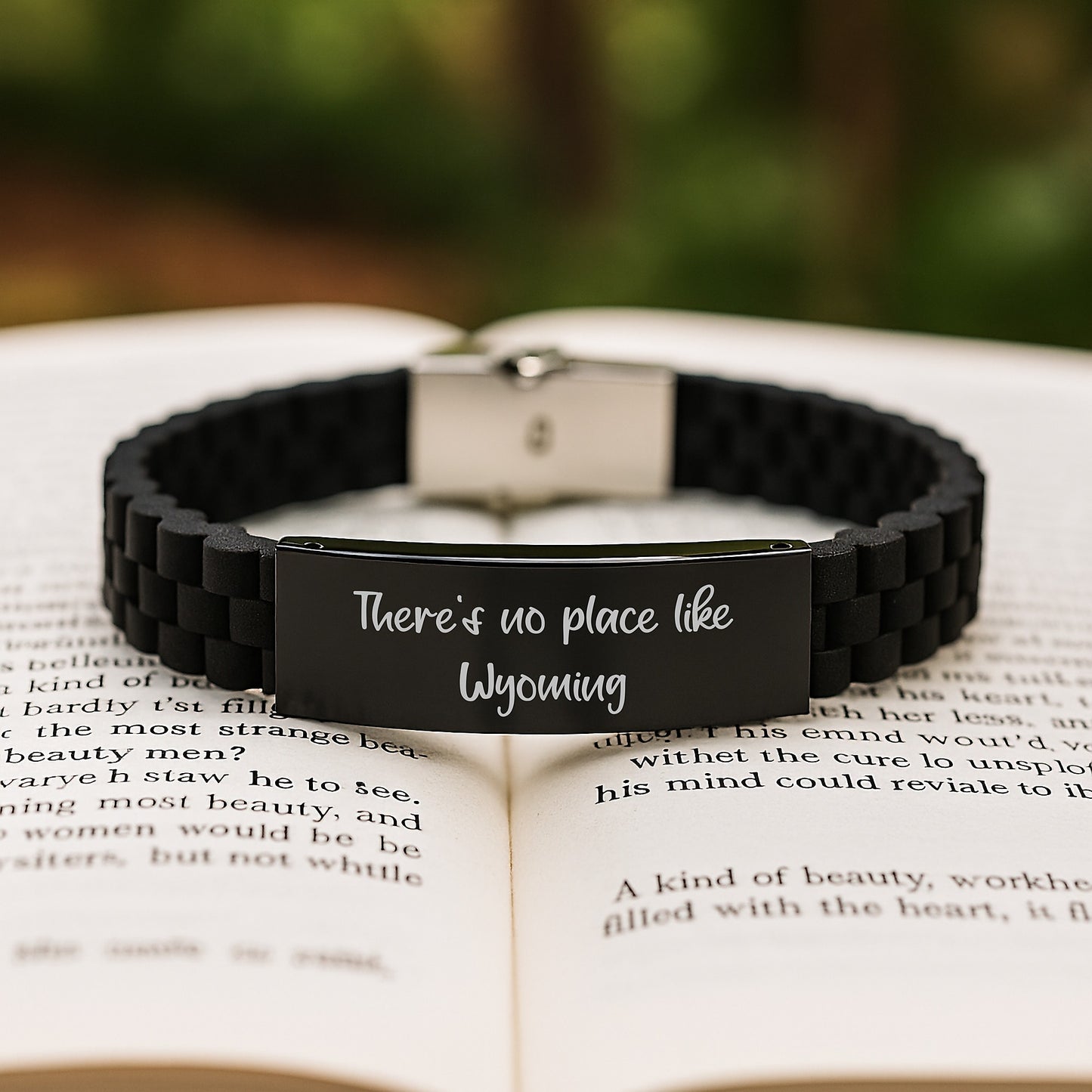Wyoming Gifts from Friends - Glide lock Clasp Birthday Quote 'There's No Place Like Wyoming' - Adjustable Silver Black Stainless Steel Silicone Bracelet - Image 2
