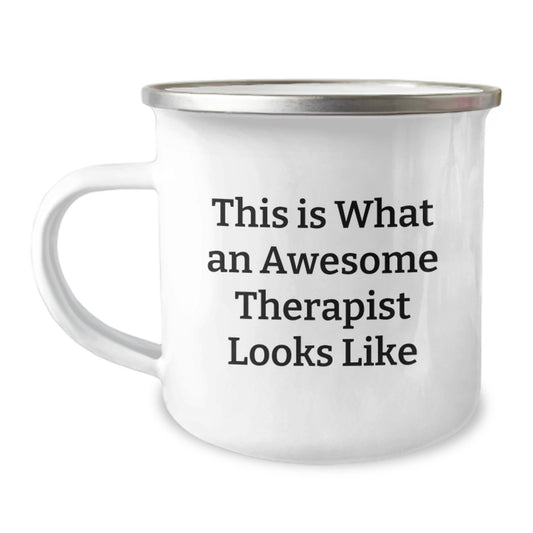 Funny Therapist Gifts from Men to Women or Friends, Camping Mug This Is What An Awesome Therapist Looks Like, Unique Christmas Unique Gifts for Therapist or Coworkers - Image 1